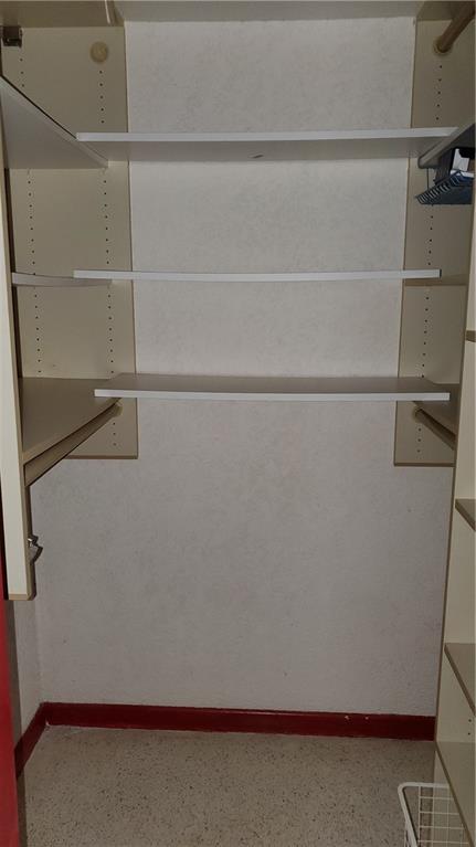 1200 Club - Residential