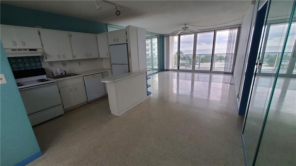 1200 Club - Residential