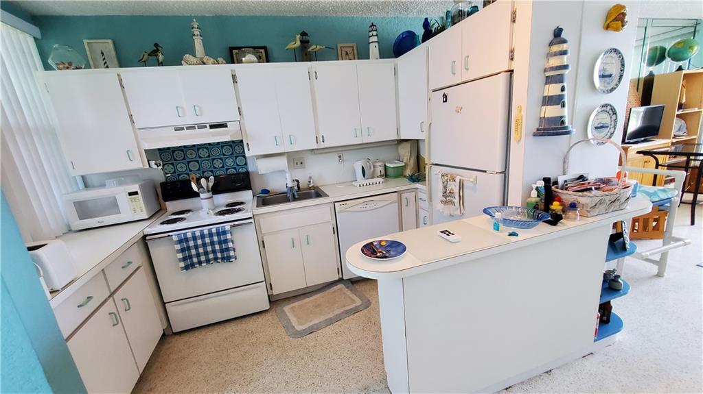 1200 Club - Residential