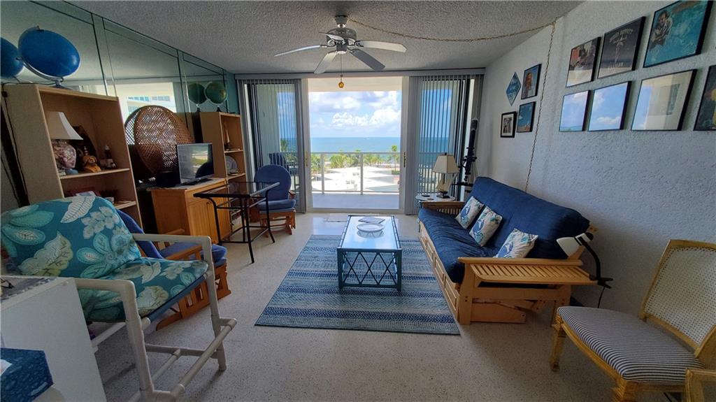 1200 Club - Residential