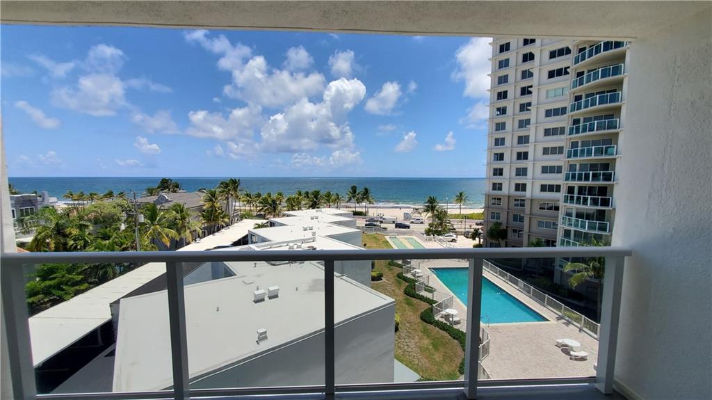 1200 Club - Residential