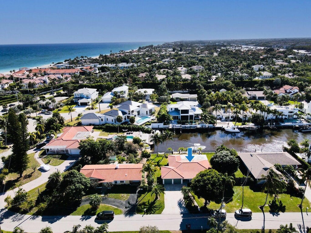 Photo of 11 Harbour Drive N, Ocean Ridge, FL 33435 (MLS # R10994929)
