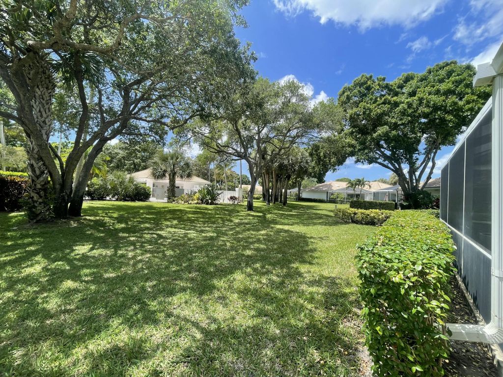 Photo of 701 Silverleaf Oak Court, Palm Beach Gardens, FL 33410 (MLS # B26019019)