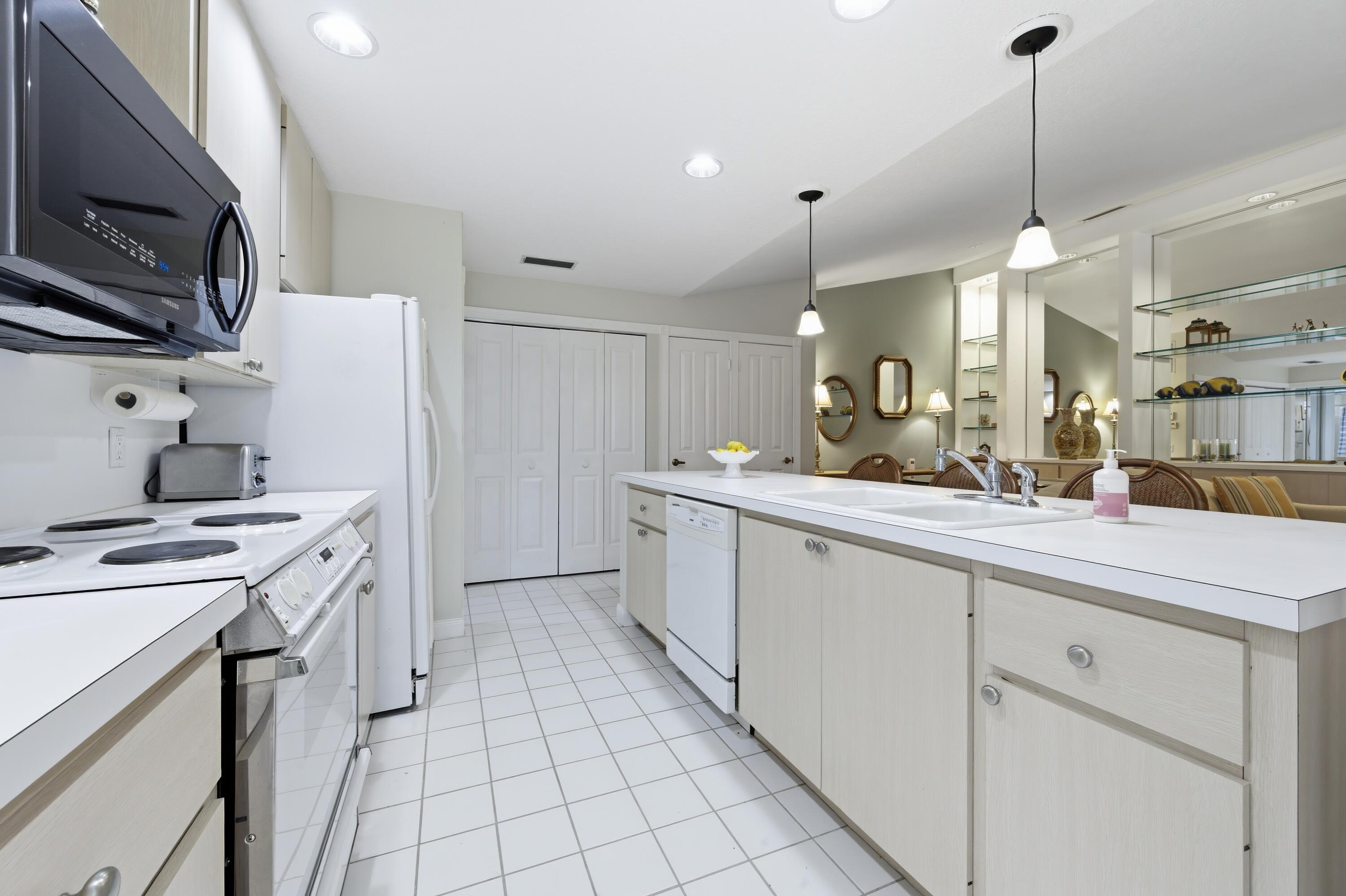 OAKS-SUNTERRACE - Residential