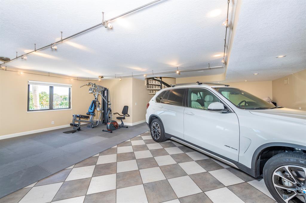 CORONADO SHORES UNIT 5 RE - Residential