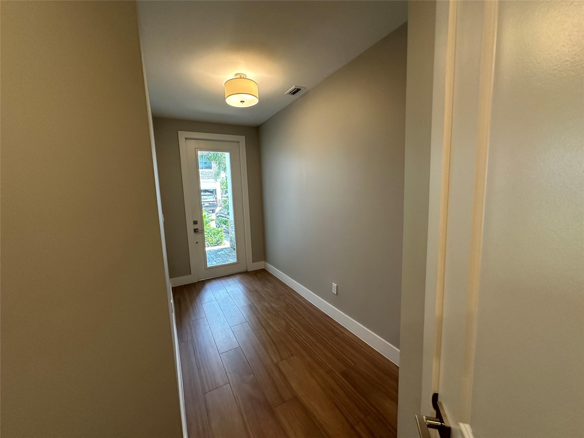 Aqua Bella - Residential Lease