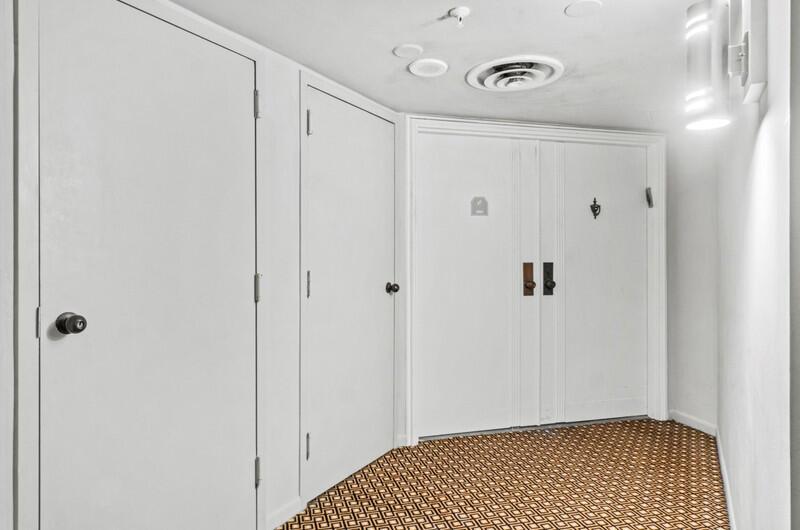 1900 Consulate Place 2001