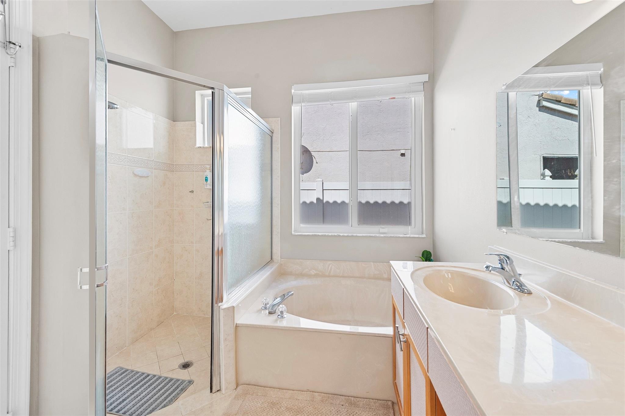 Riviera Isles II 170-53 B - Residential