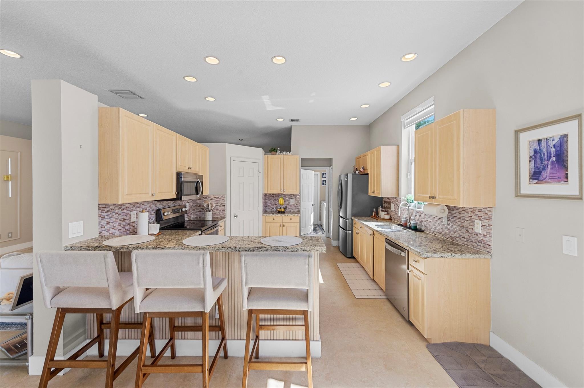 Riviera Isles II 170-53 B - Residential