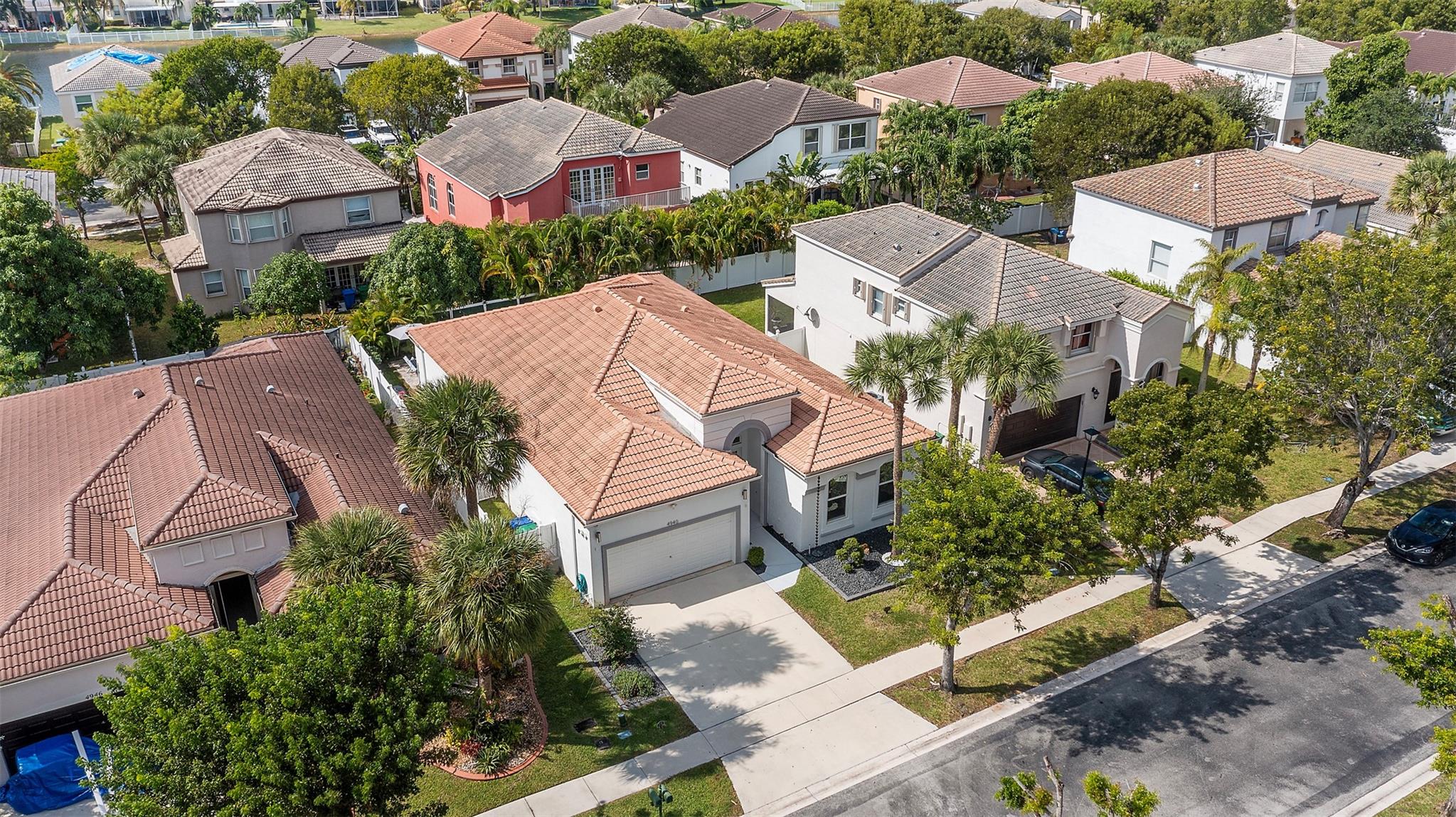 Riviera Isles II 170-53 B - Residential