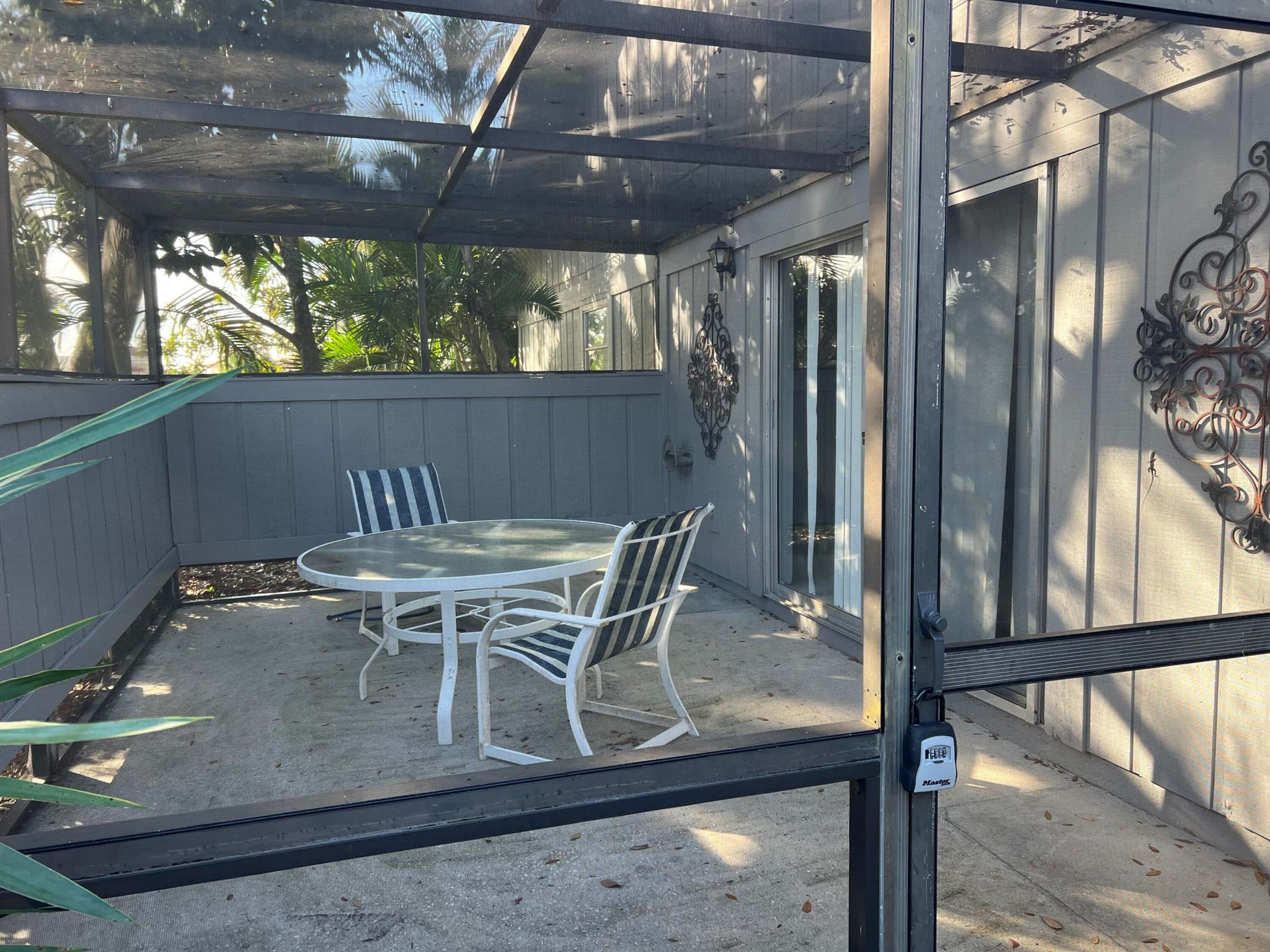 CINNAMON TREE - Residential