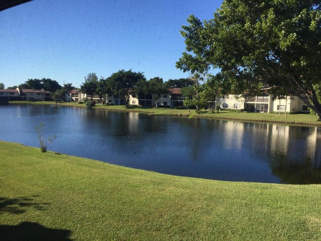 GLADES OF BOCA LAGO CONDO - Residential