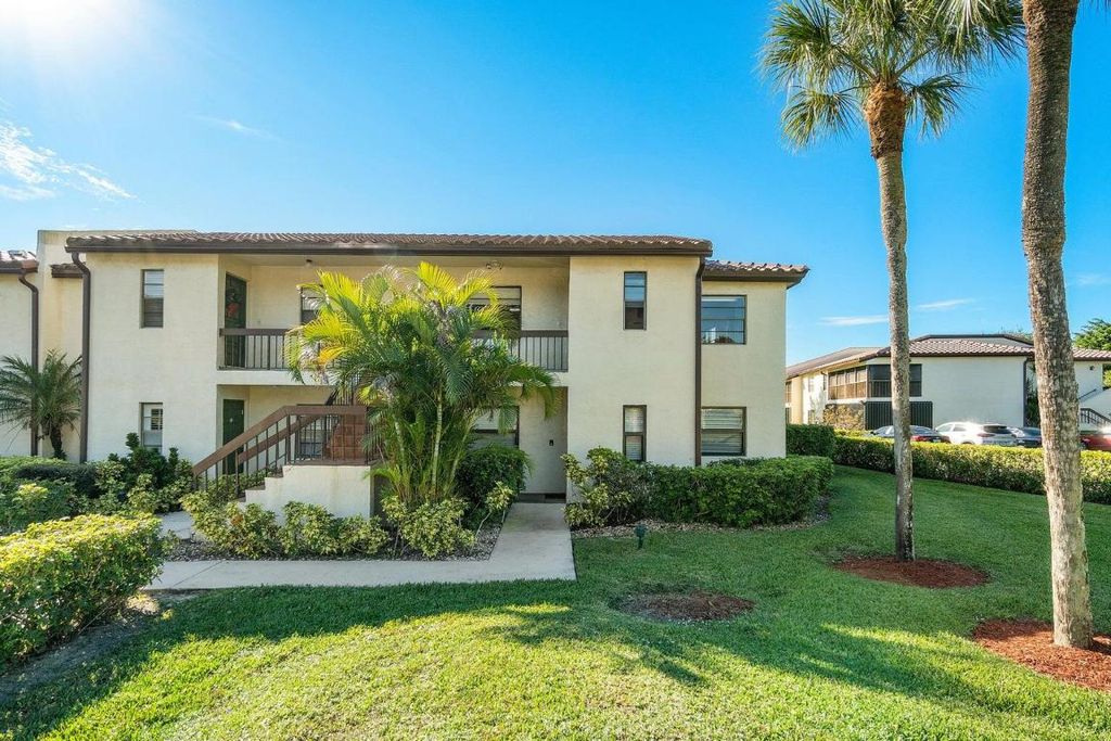 Photo of 21863 Arriba Real Real #8-k, Boca Raton, FL 33433 (MLS # R11156830)