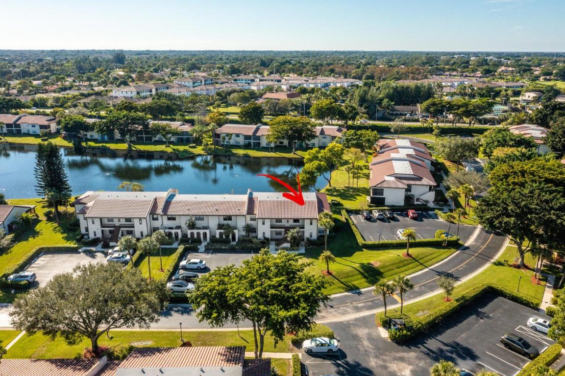 GLADES OF BOCA LAGO CONDO - Residential