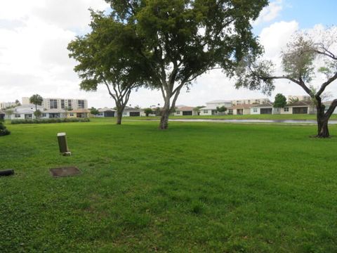 Tiny photo for 14723 Cumberland Drive #1060, Delray Beach, FL 33446 (MLS # B26016485)