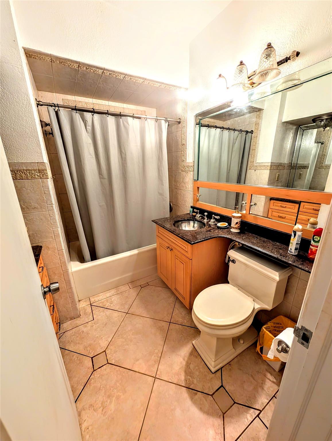 Country Club Estates Sec - Residential Lease