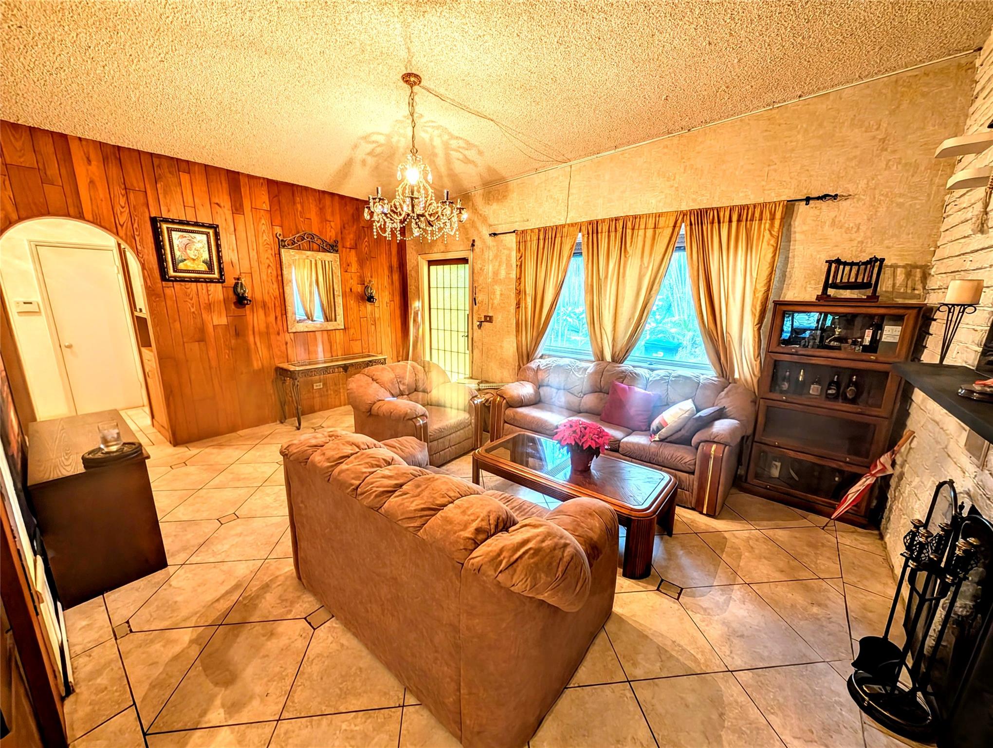 Country Club Estates Sec - Residential Lease