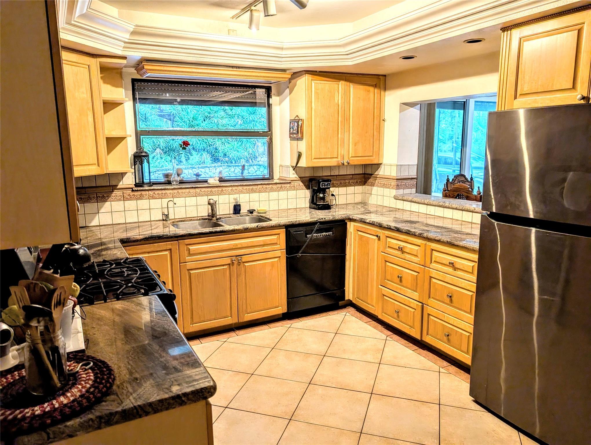 Country Club Estates Sec - Residential Lease