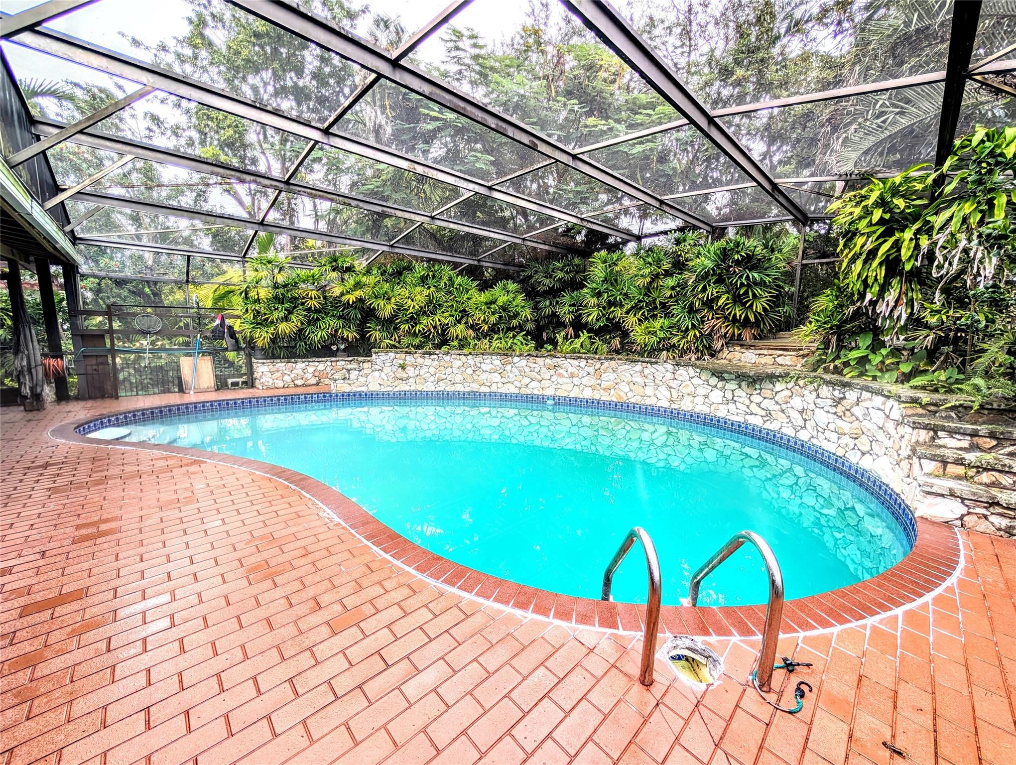 Country Club Estates Sec - Residential Lease