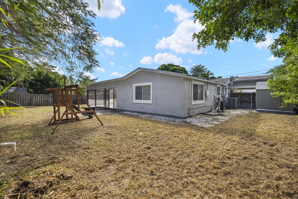 Photo of 6918 Tradewind Way, Lake Worth, FL 33462 (MLS # R11109795)