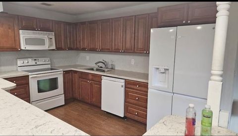 8555 NW 10th St Fort Lauderdale FL 33322