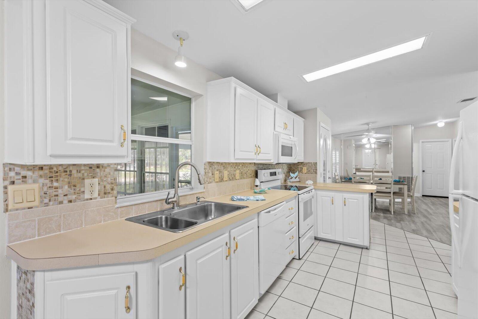 THE LINKS AT SAVANNA CLUB - Residential