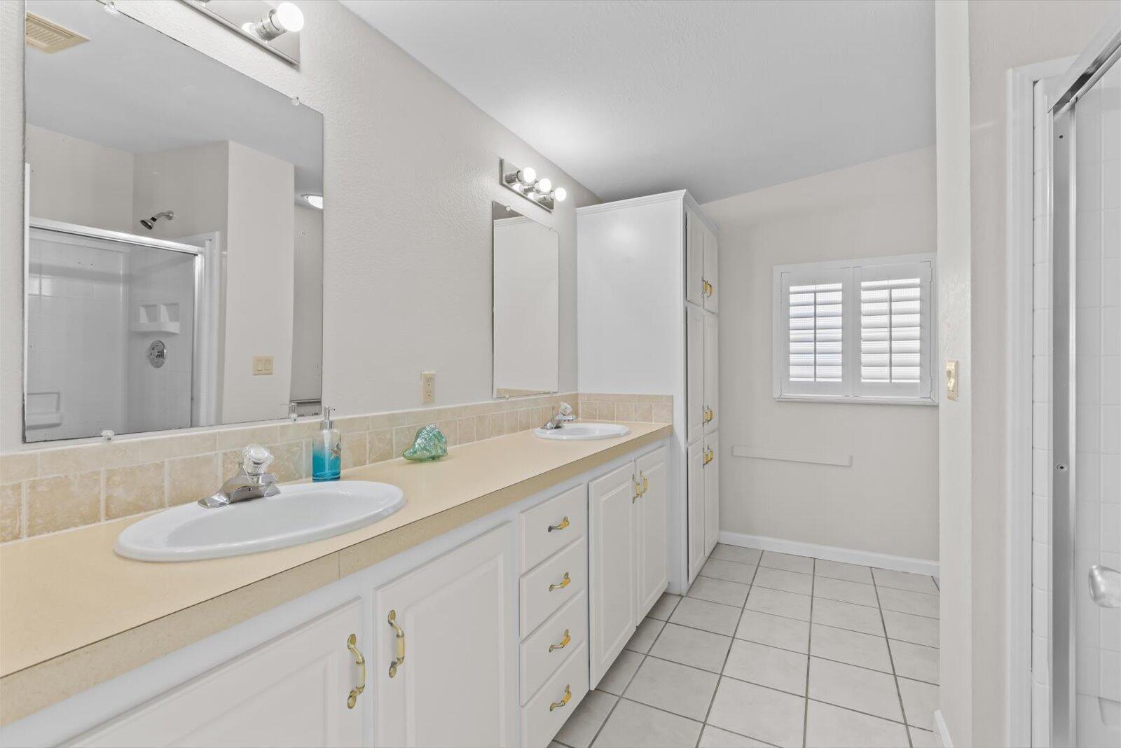 THE LINKS AT SAVANNA CLUB - Residential