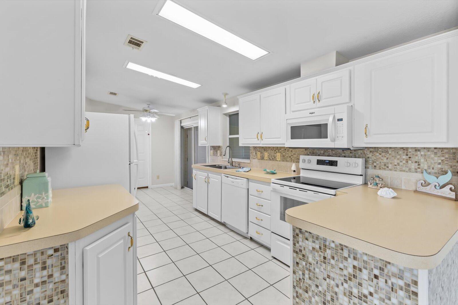 THE LINKS AT SAVANNA CLUB - Residential