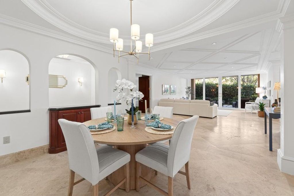 Photo of 100 Royal Palm Way #D1, Palm Beach, FL 33480 (MLS # R11132391)