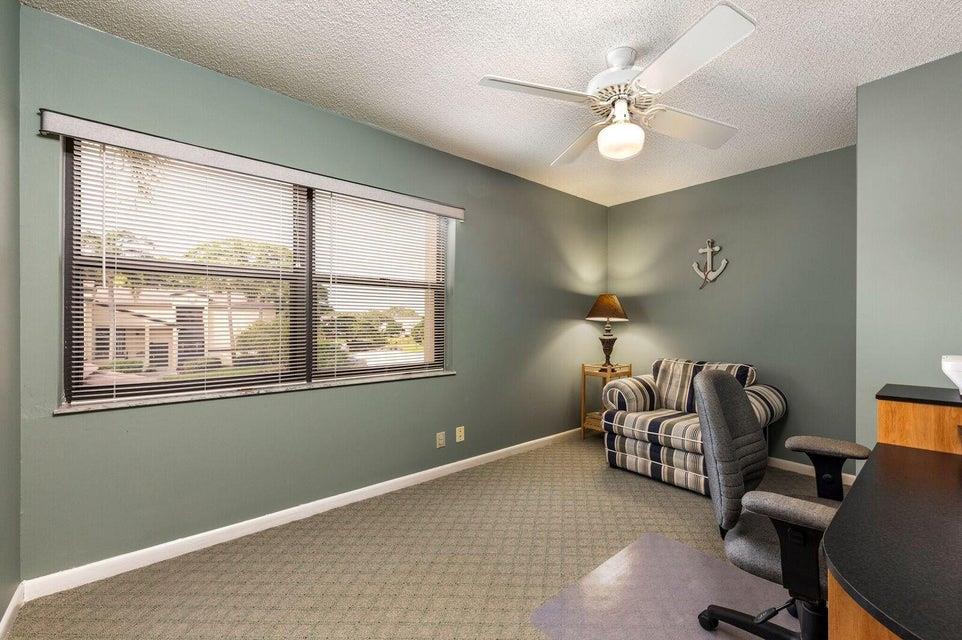 CLUBHOUSE COURT CONDO - Residential