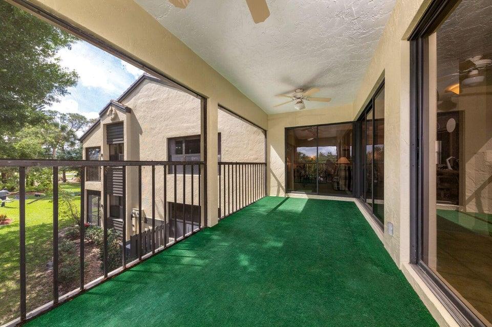 CLUBHOUSE COURT CONDO - Residential