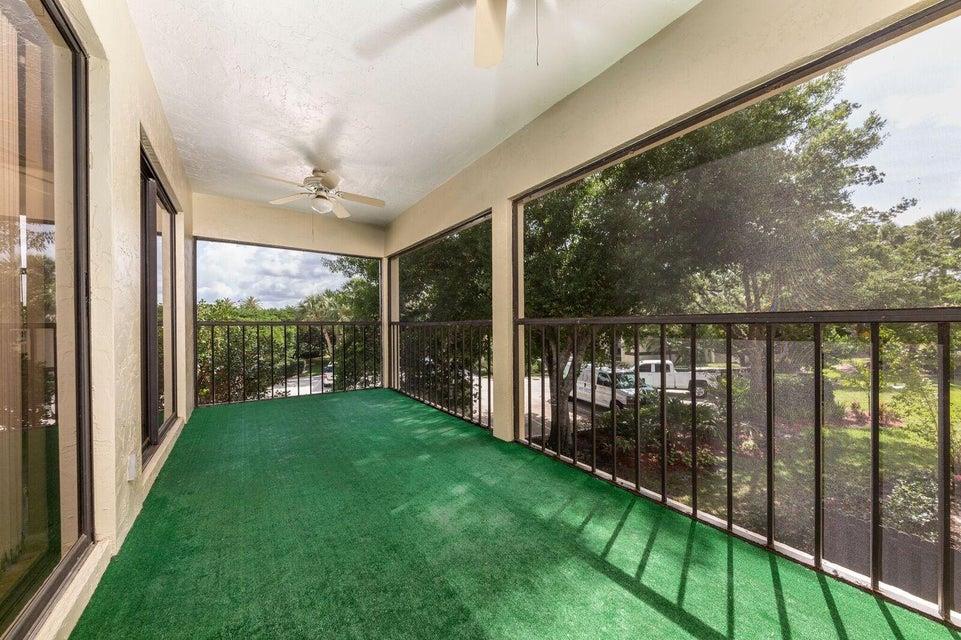 CLUBHOUSE COURT CONDO - Residential