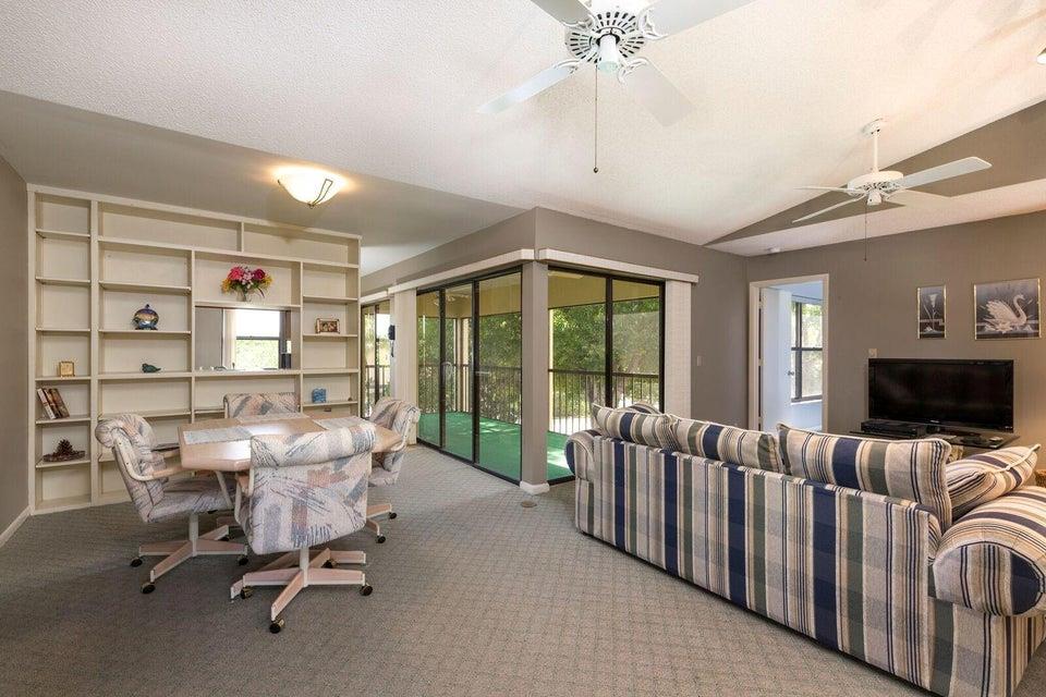 CLUBHOUSE COURT CONDO - Residential