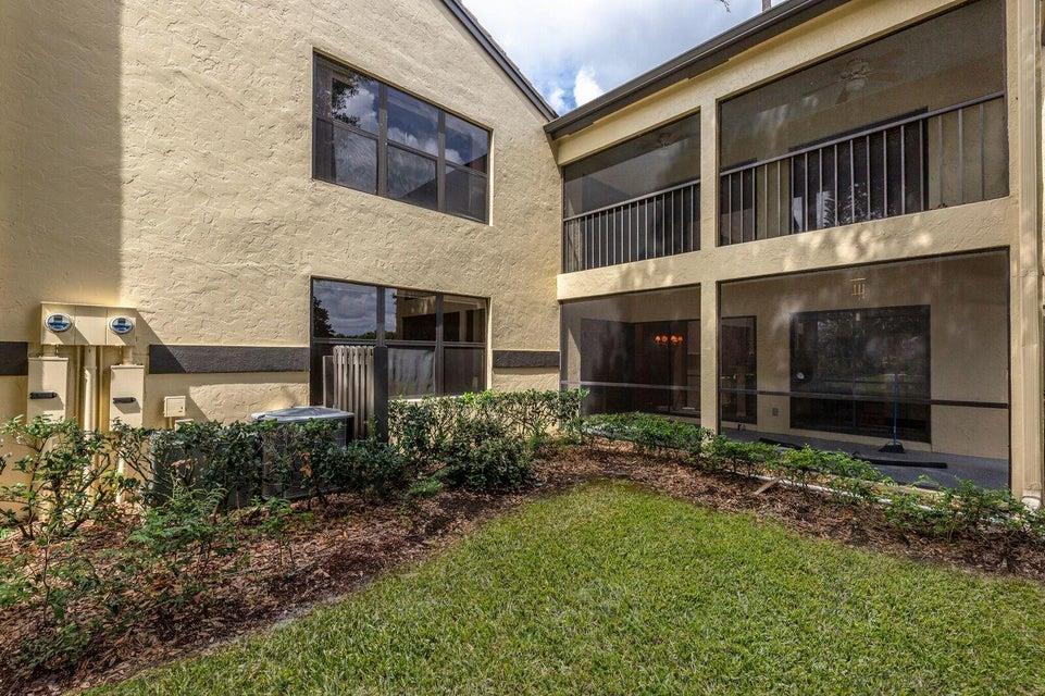 CLUBHOUSE COURT CONDO - Residential