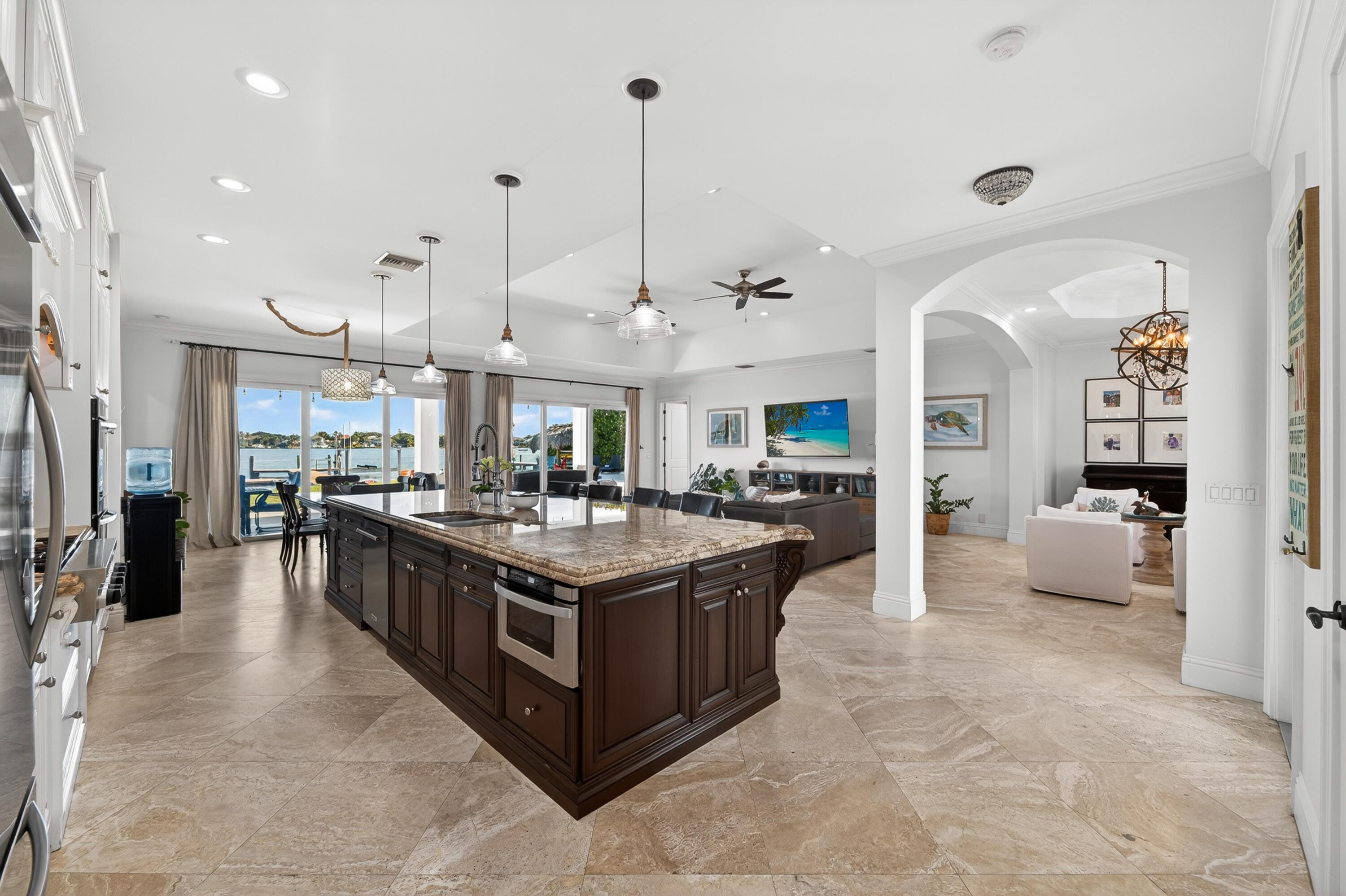 RIO VISTA OF ISLAND SHORES - Residential