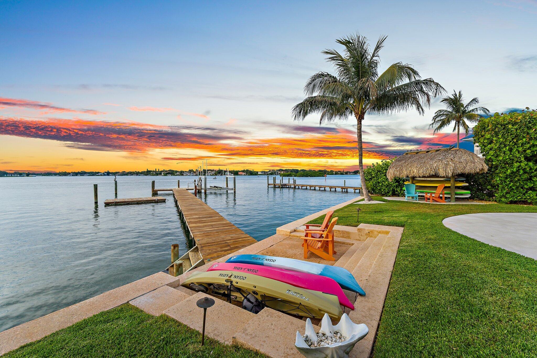 RIO VISTA OF ISLAND SHORES - Residential