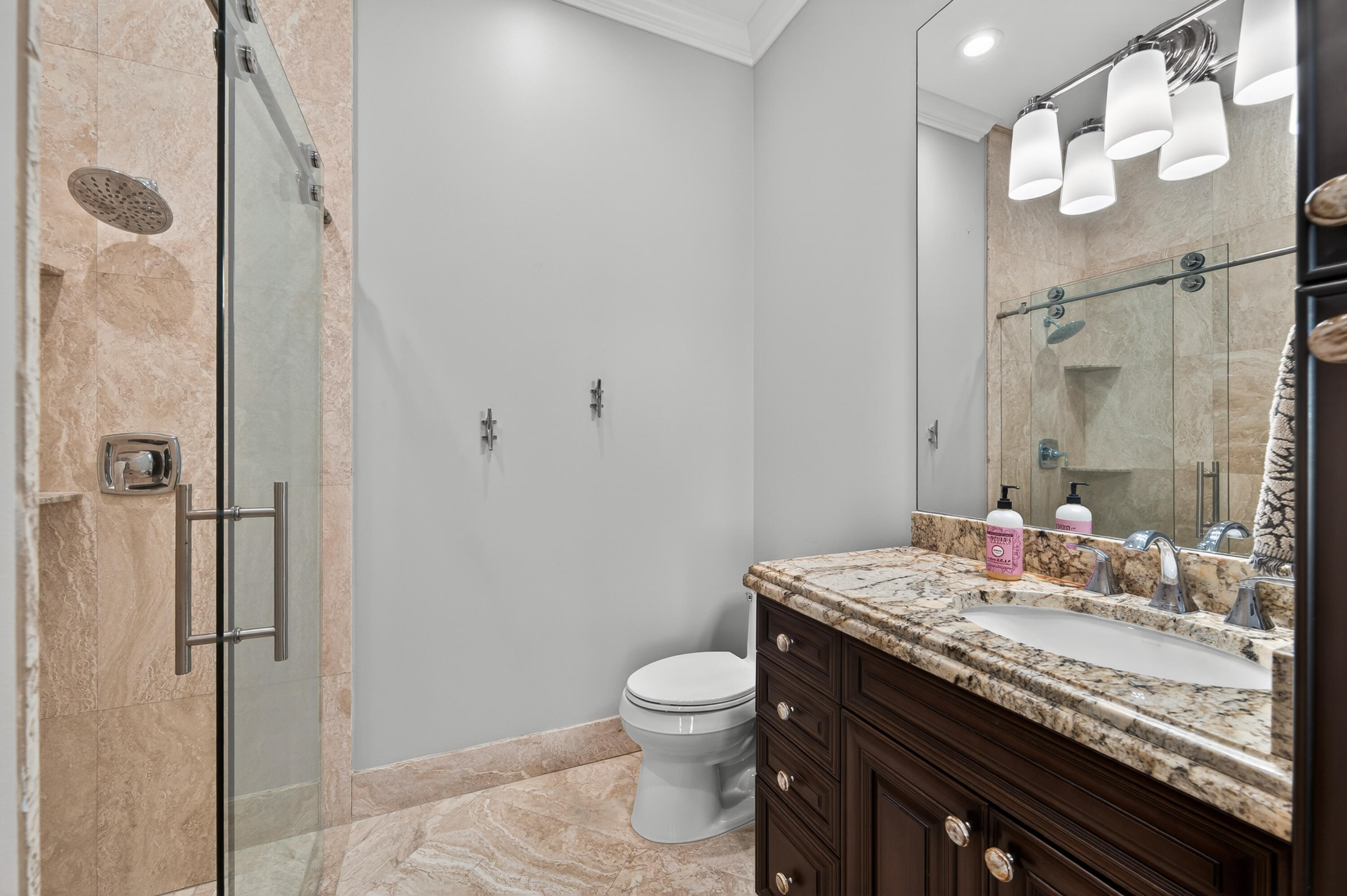 RIO VISTA OF ISLAND SHORES - Residential