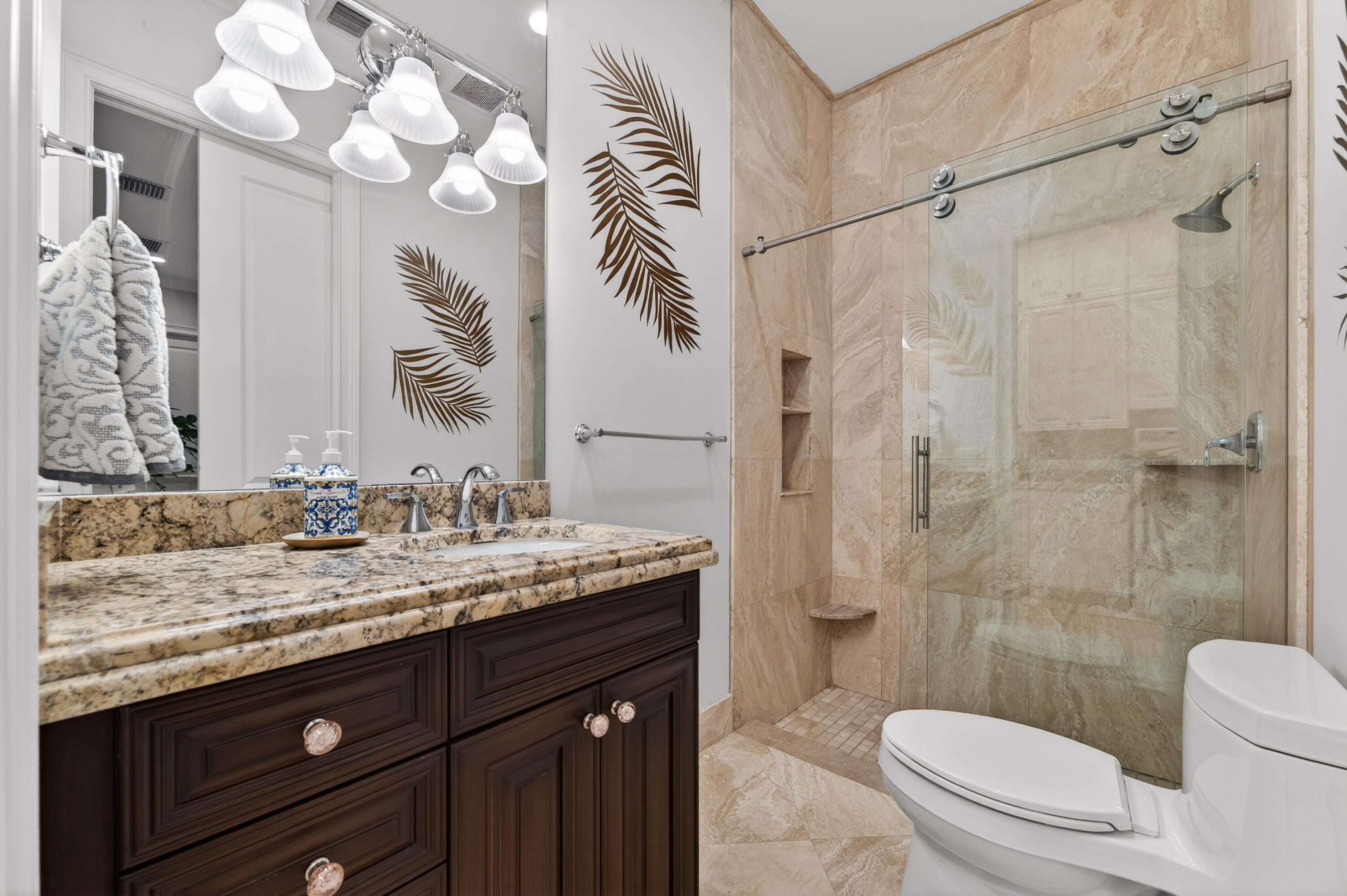 RIO VISTA OF ISLAND SHORES - Residential