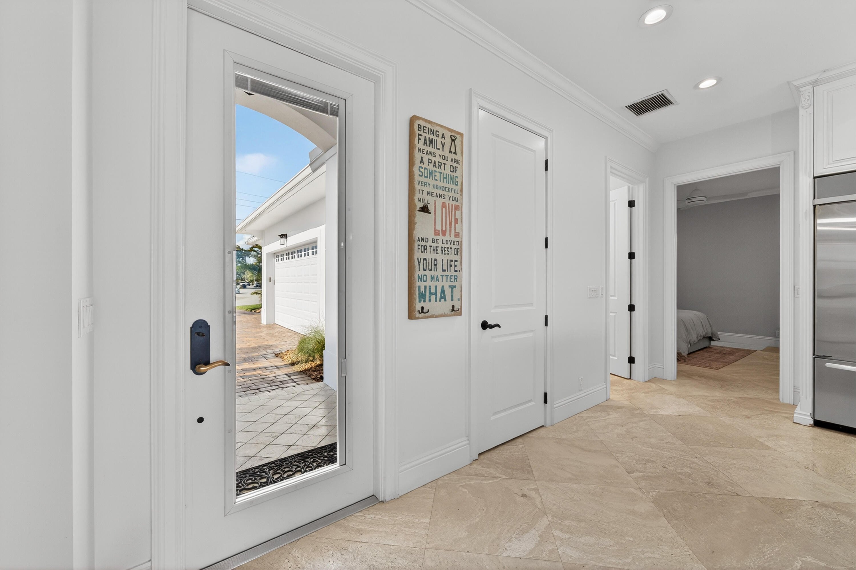 RIO VISTA OF ISLAND SHORES - Residential