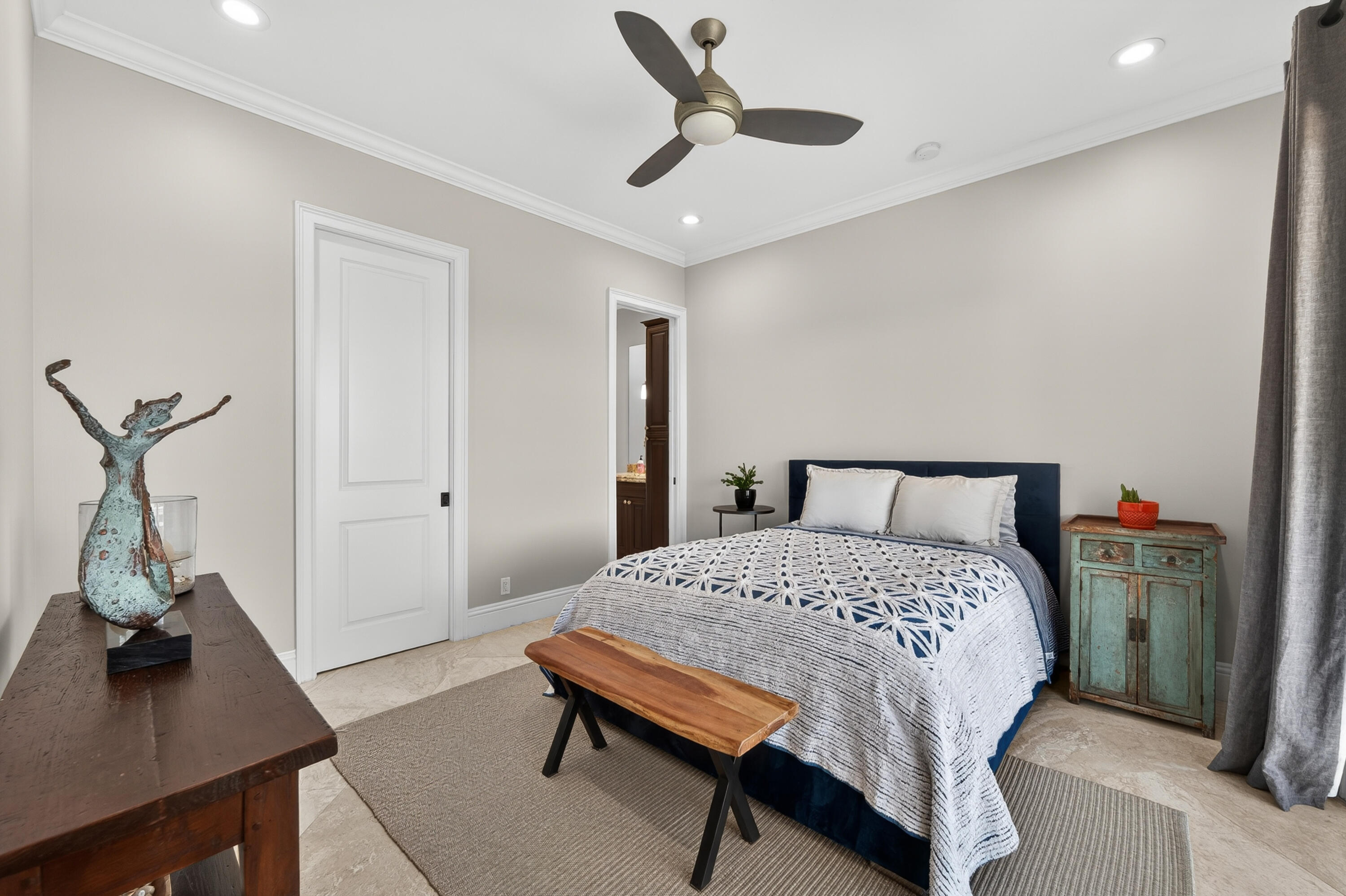 RIO VISTA OF ISLAND SHORES - Residential