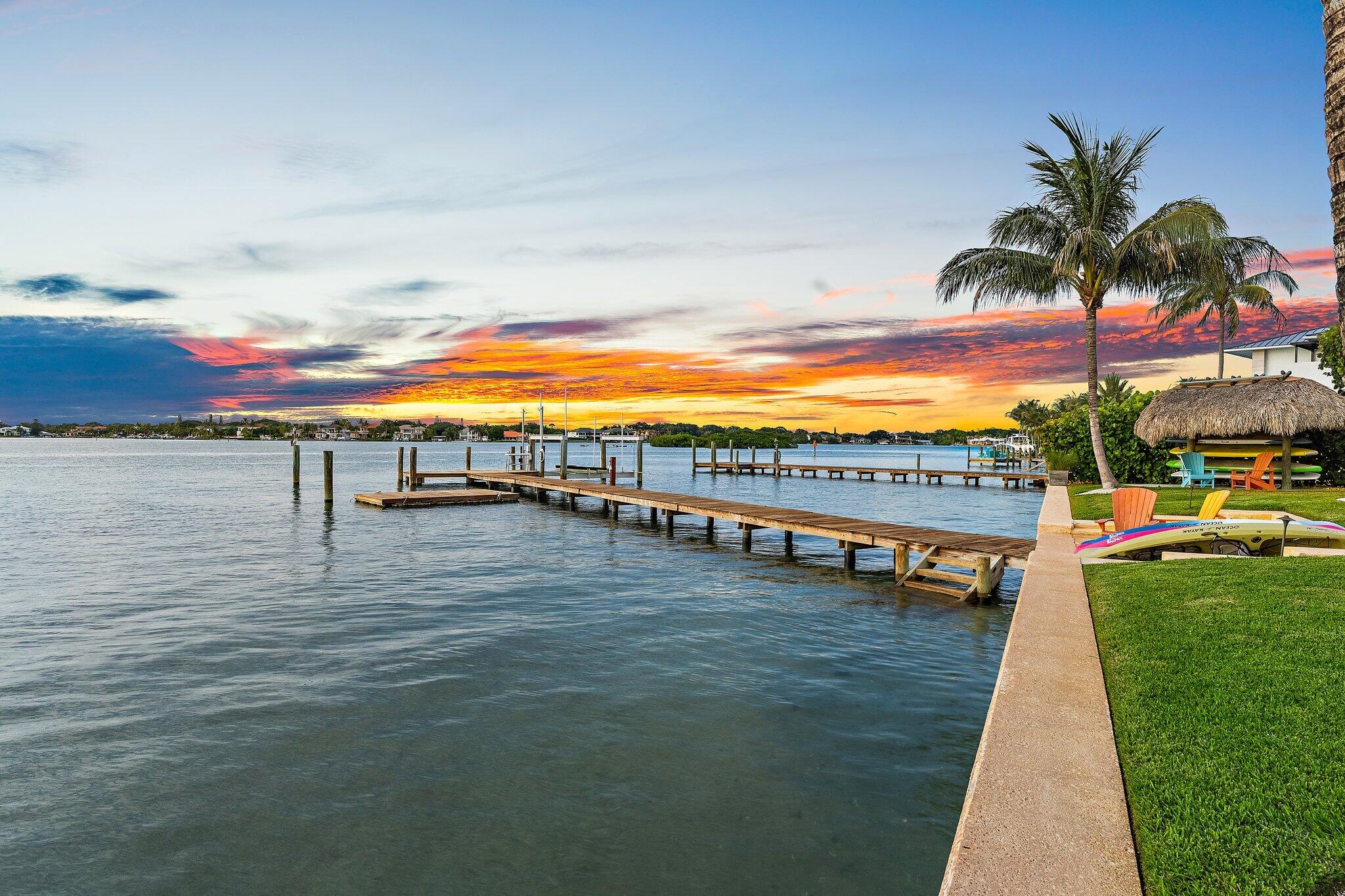 RIO VISTA OF ISLAND SHORES - Residential