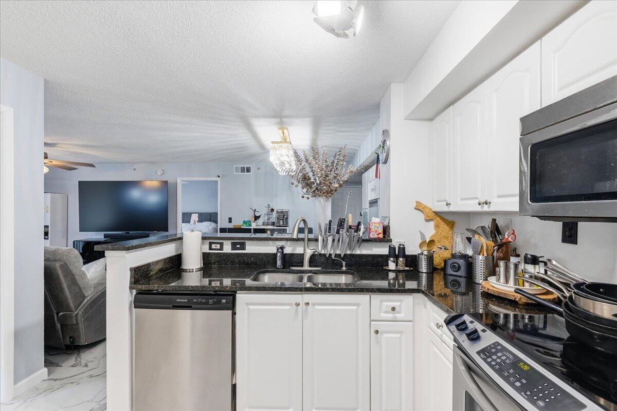 ST ANDREWS AT BOYNTON BEACH CONDO - Residential