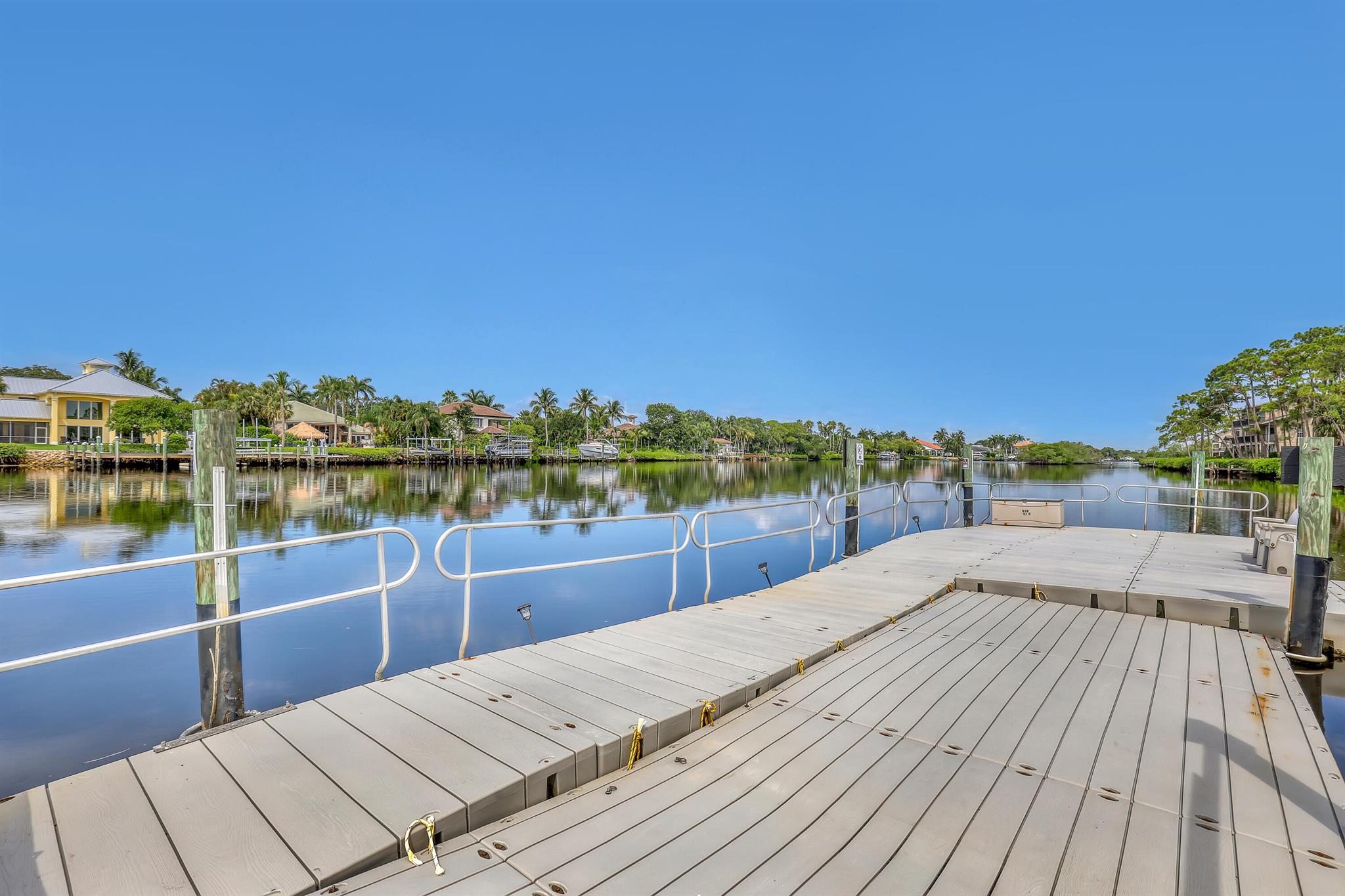 RIVERBEND CONDO - Residential