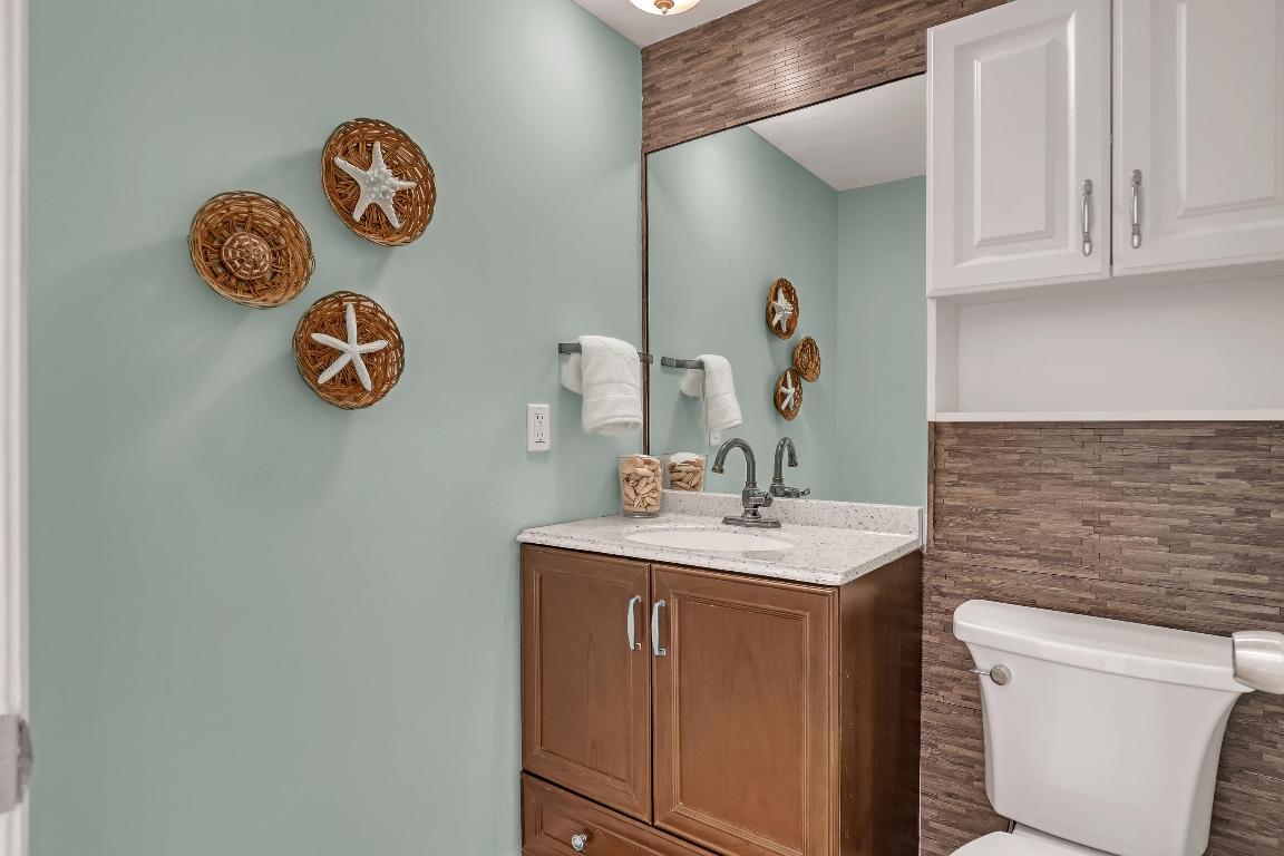 RIVERBEND CONDO - Residential