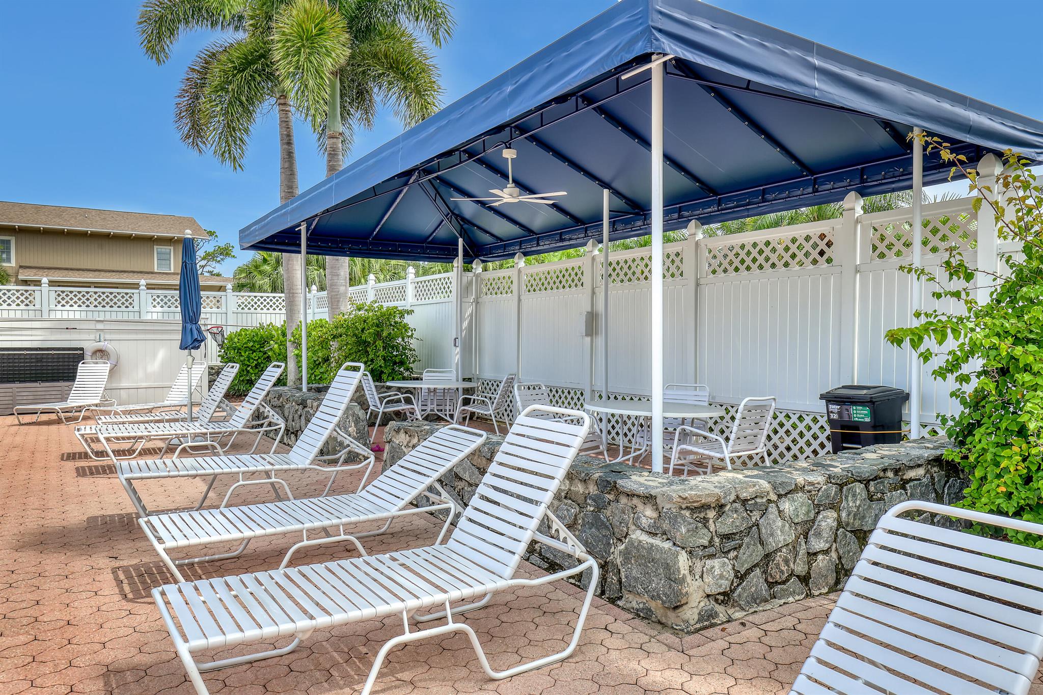 RIVERBEND CONDO - Residential