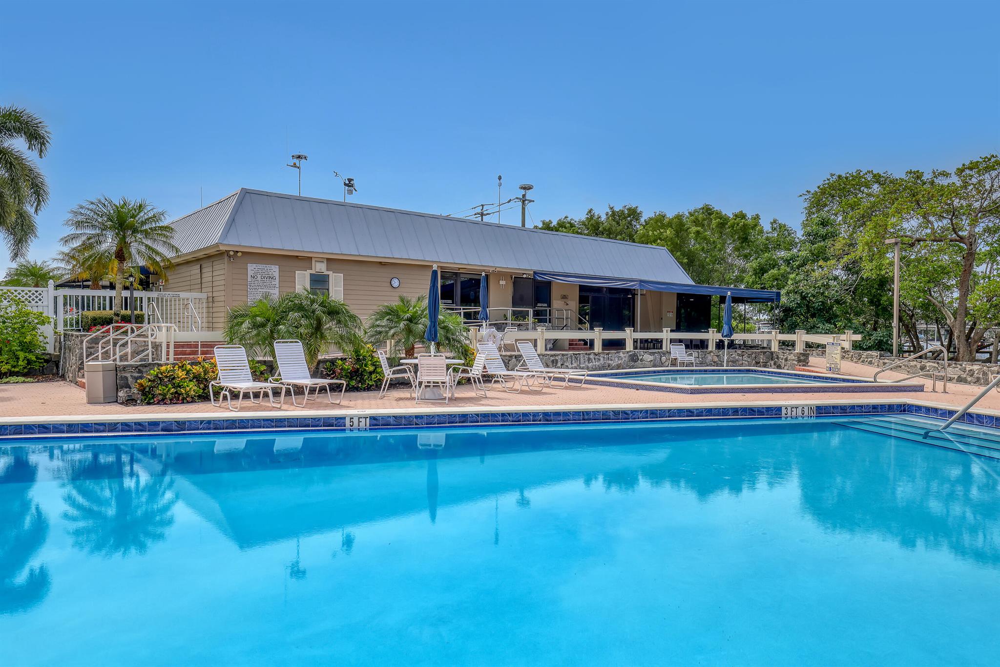 RIVERBEND CONDO - Residential