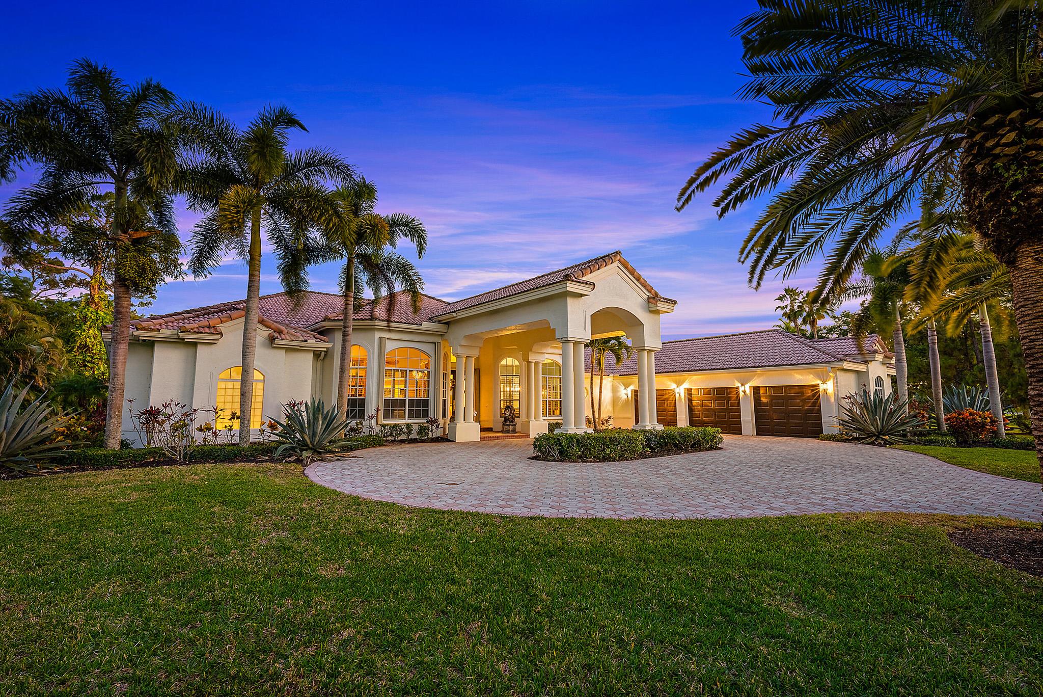 8180 Woodsmuir Drive