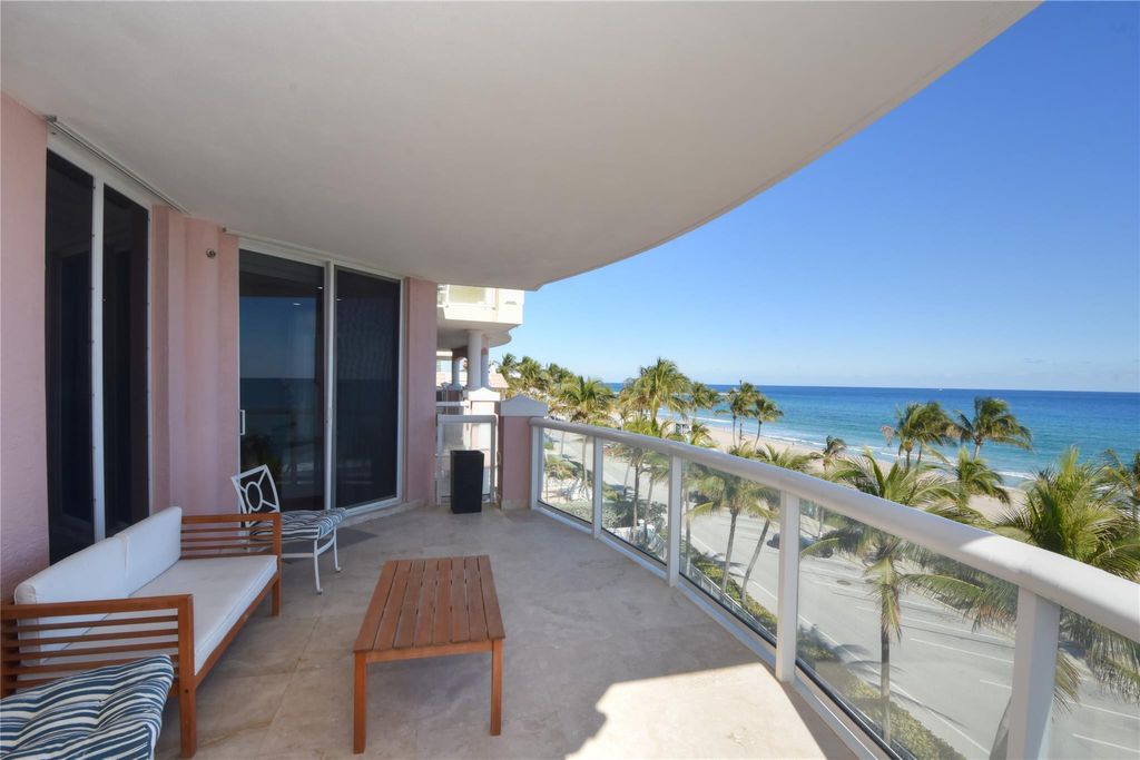 Photo of 2051 SE 3rd Street #503, Deerfield Beach, FL 33441 (MLS # B26024515)