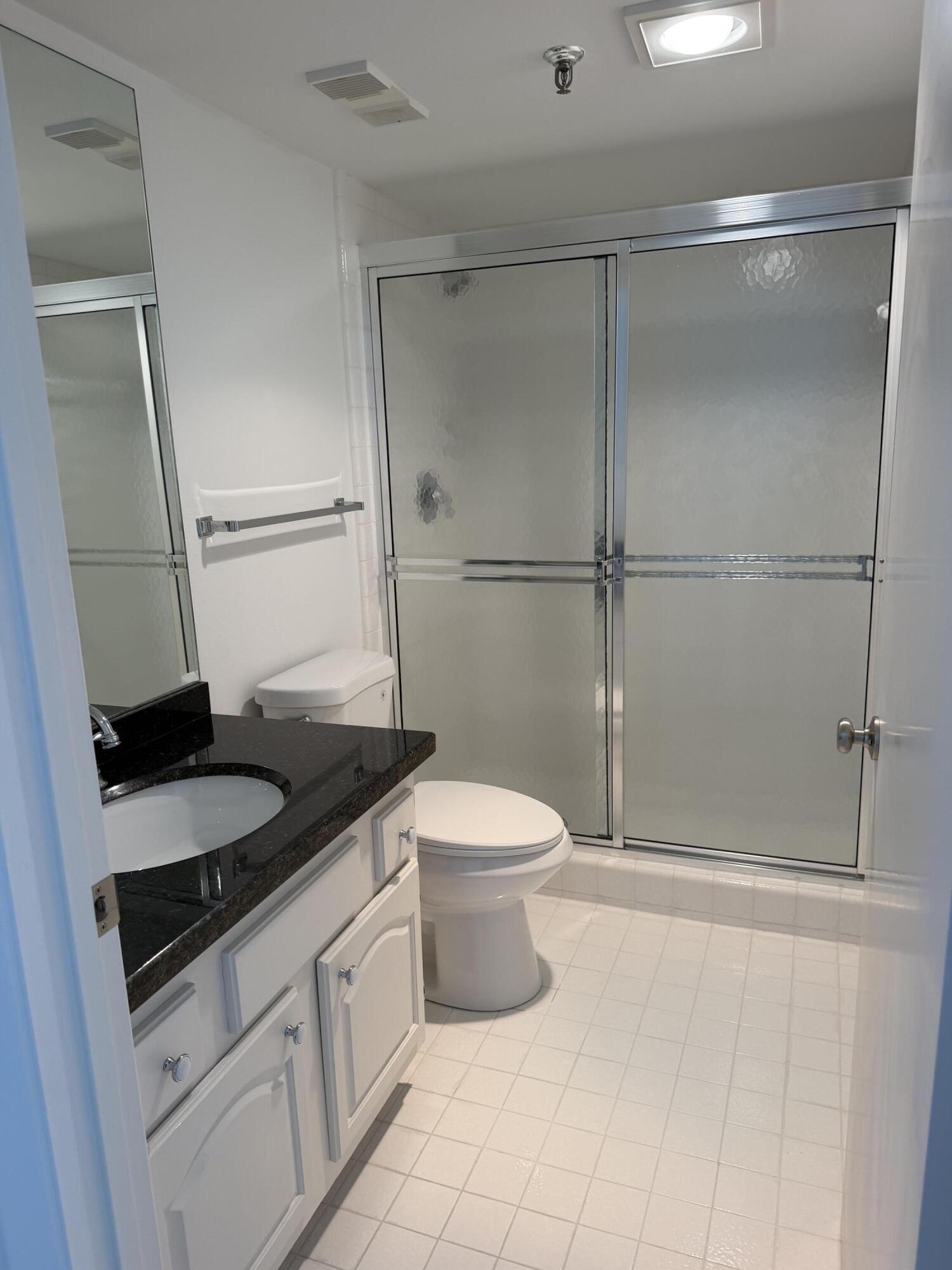 WILLOW WOOD MIDRISE II CONDO - Residential Lease