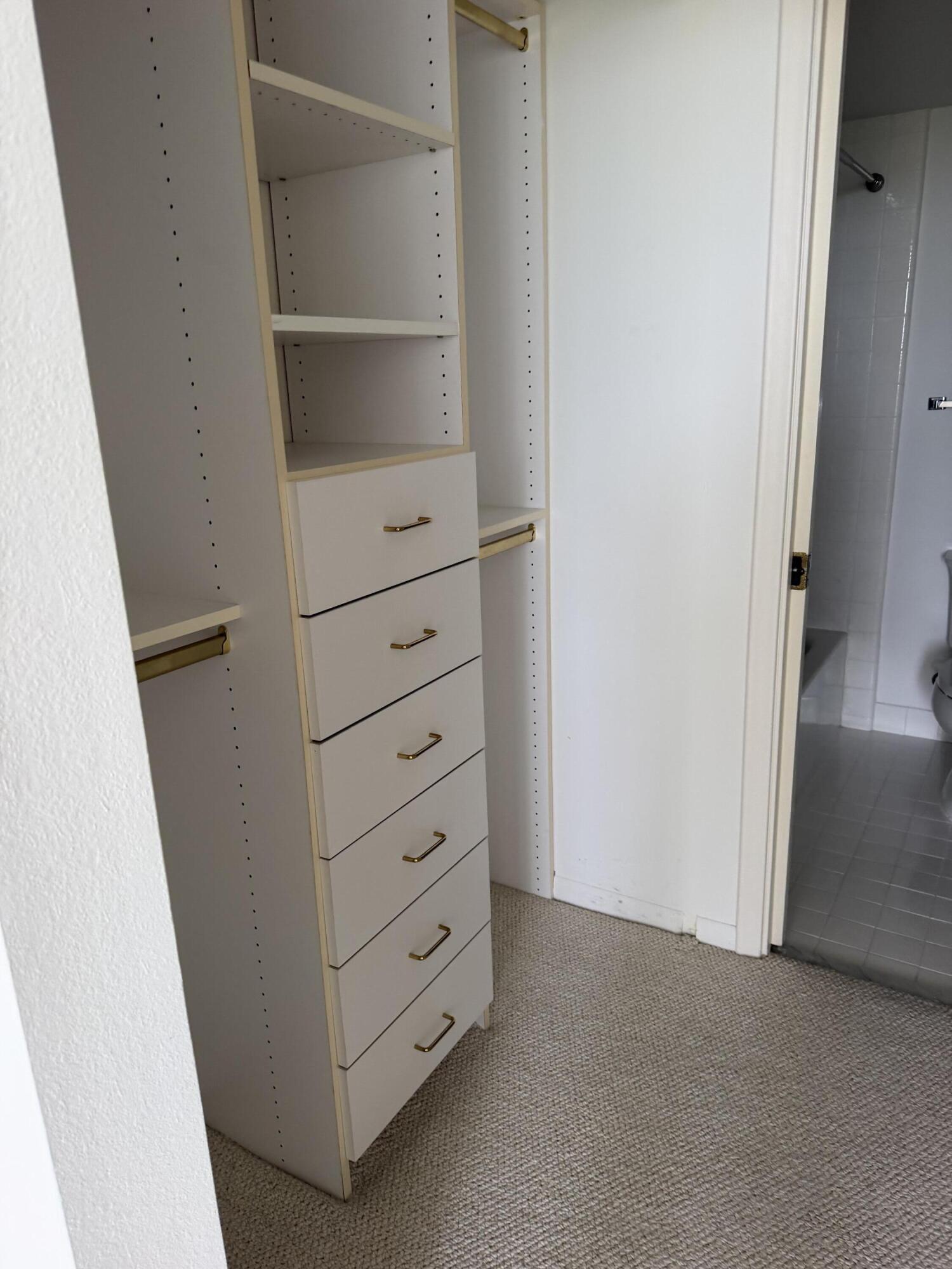 WILLOW WOOD MIDRISE II CONDO - Residential Lease